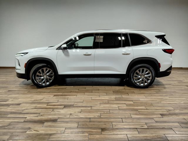 Used 2025 Buick Enclave Preferred AWD/4WD image 21