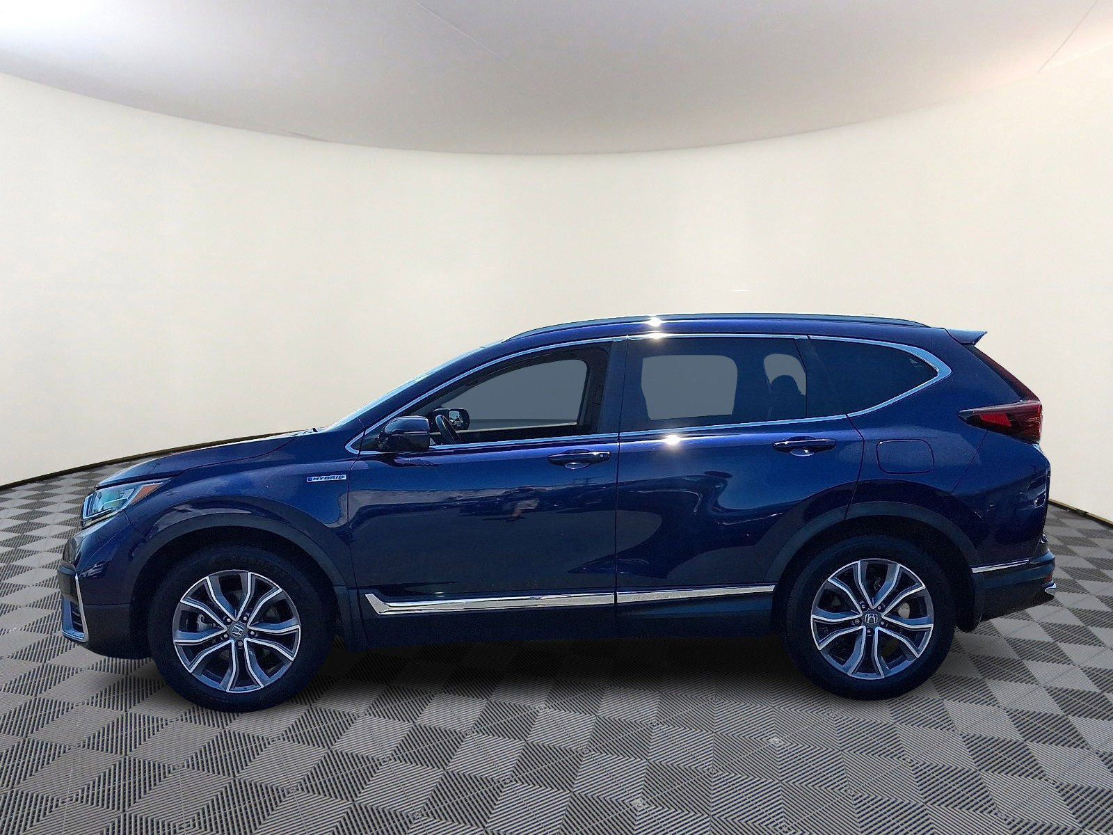 Used 2022 Honda CR-V Touring image 4