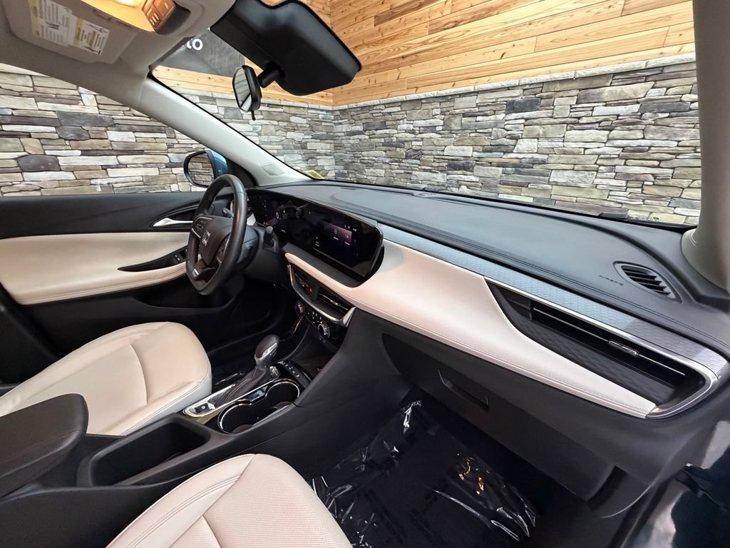 Used 2024 Buick Encore GX Sport Touring w/ Advanced Technology Package AWD/4WD image 22
