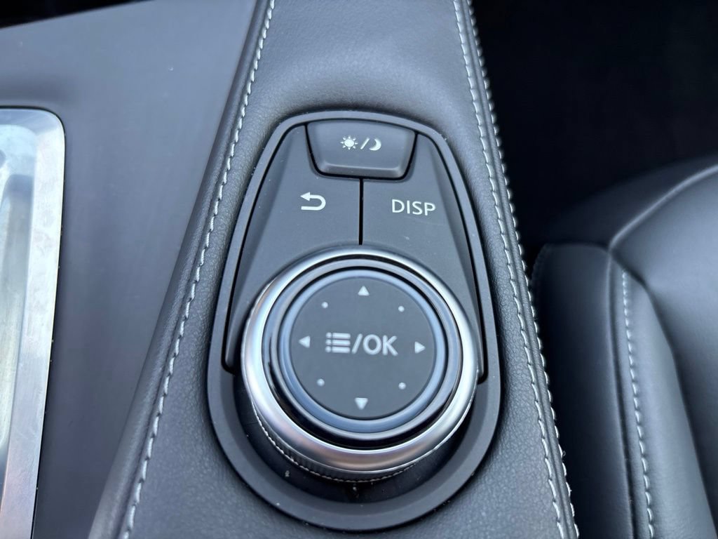 Used 2025 INFINITI QX50 Pure AWD/4WD image 31