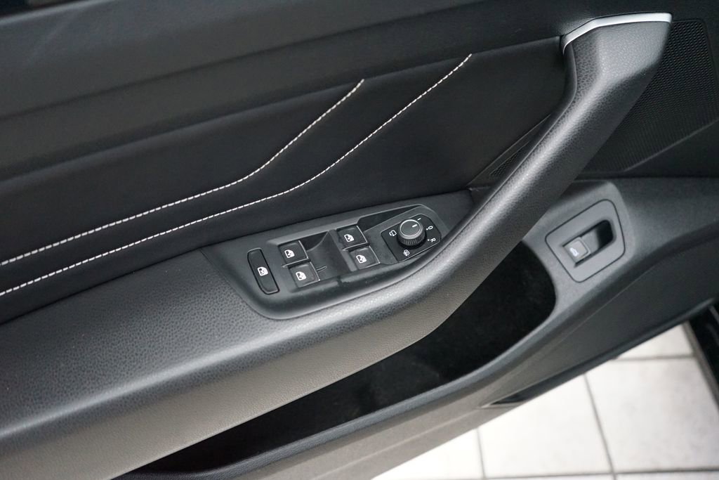 Used 2021 Volkswagen Arteon SEL Premium AWD/4WD image 25