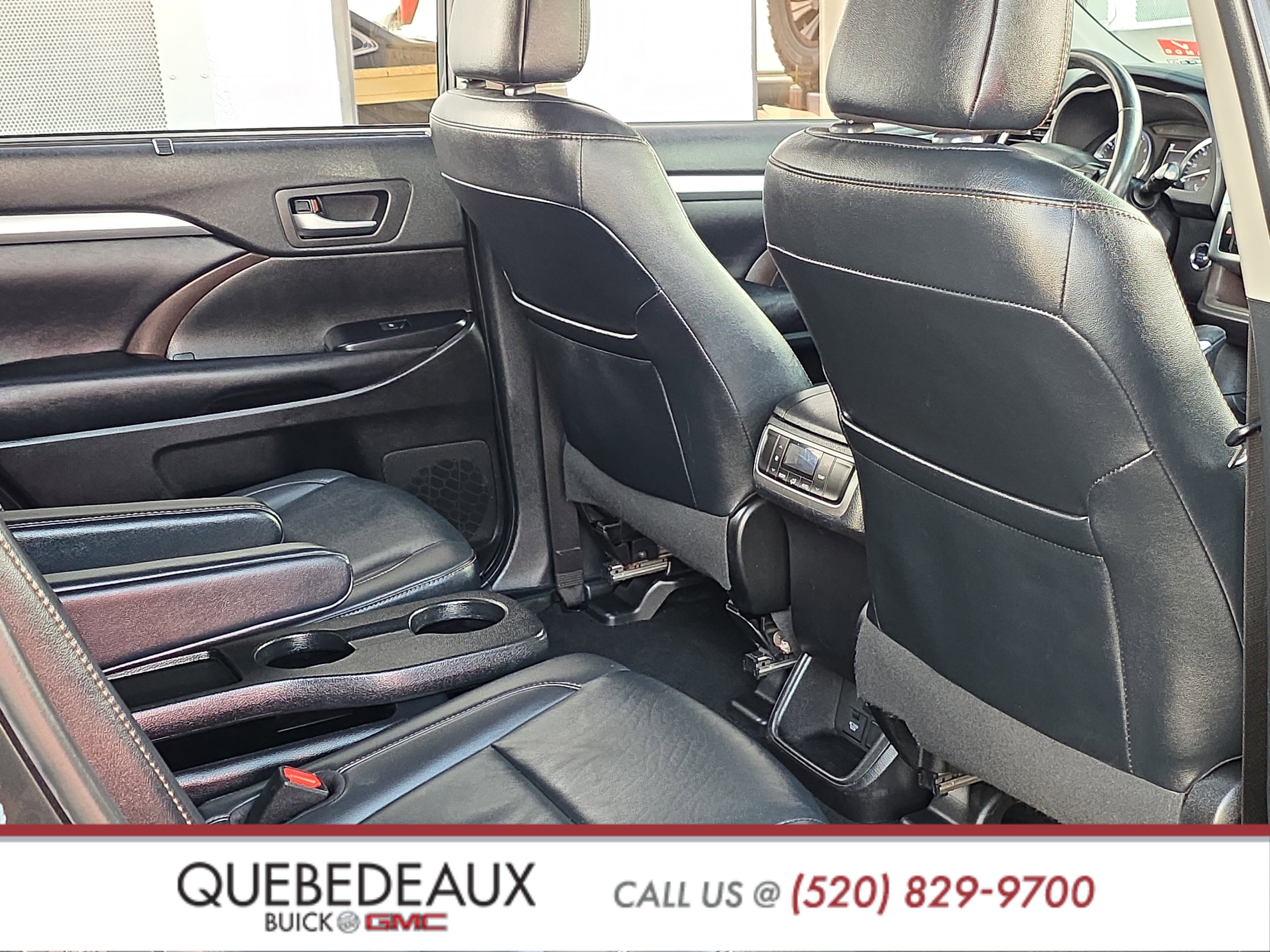 Used 2019 Toyota Highlander XLE AWD/4WD image 27