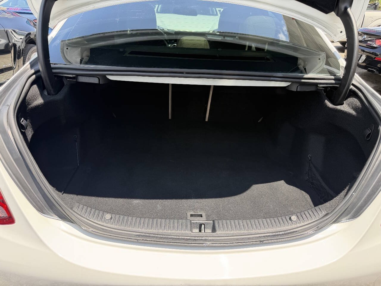Used 2015 Mercedes-Benz C 300 Sedan image 17