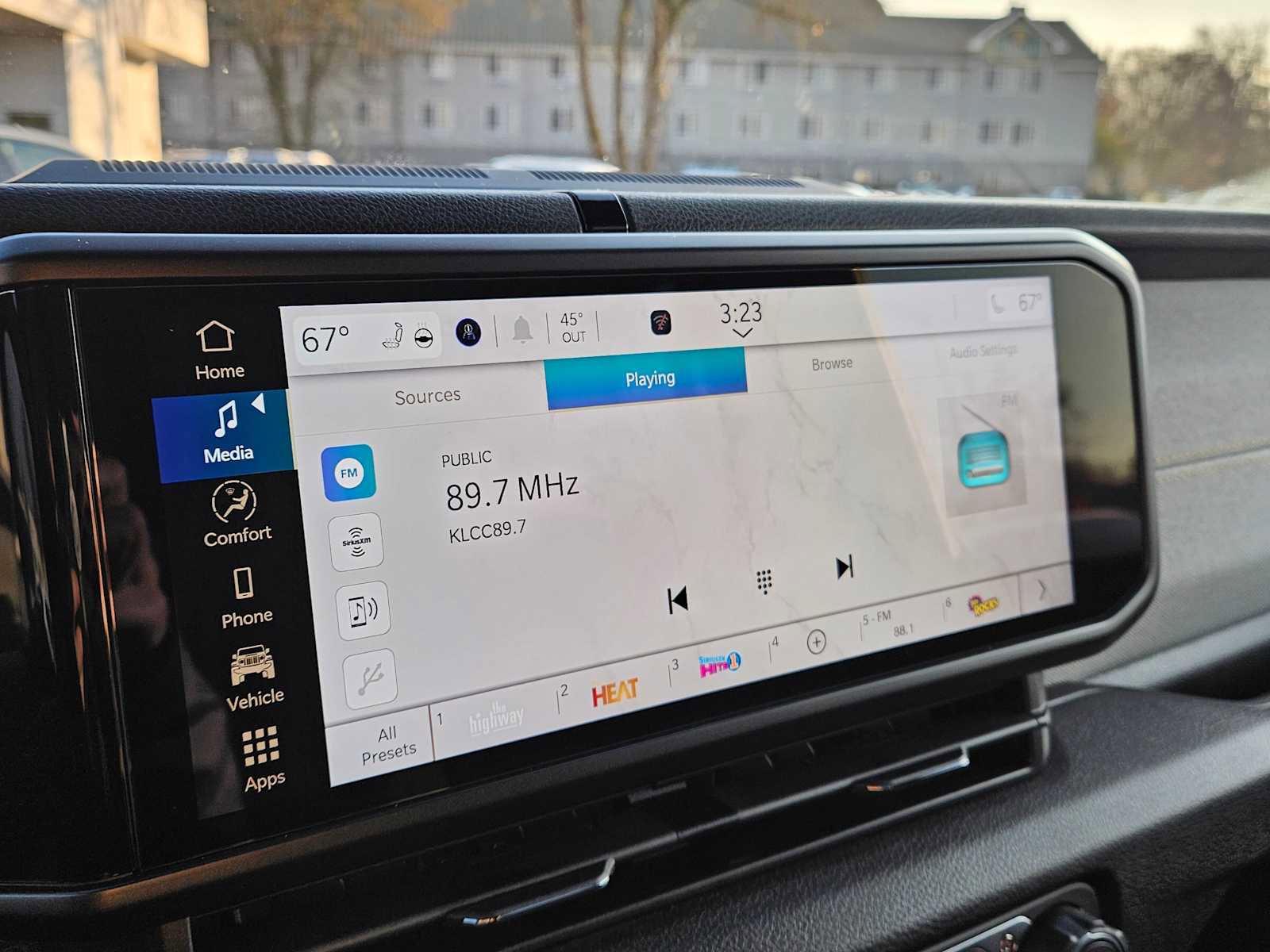 Used 2024 Jeep Wrangler Willys image 28