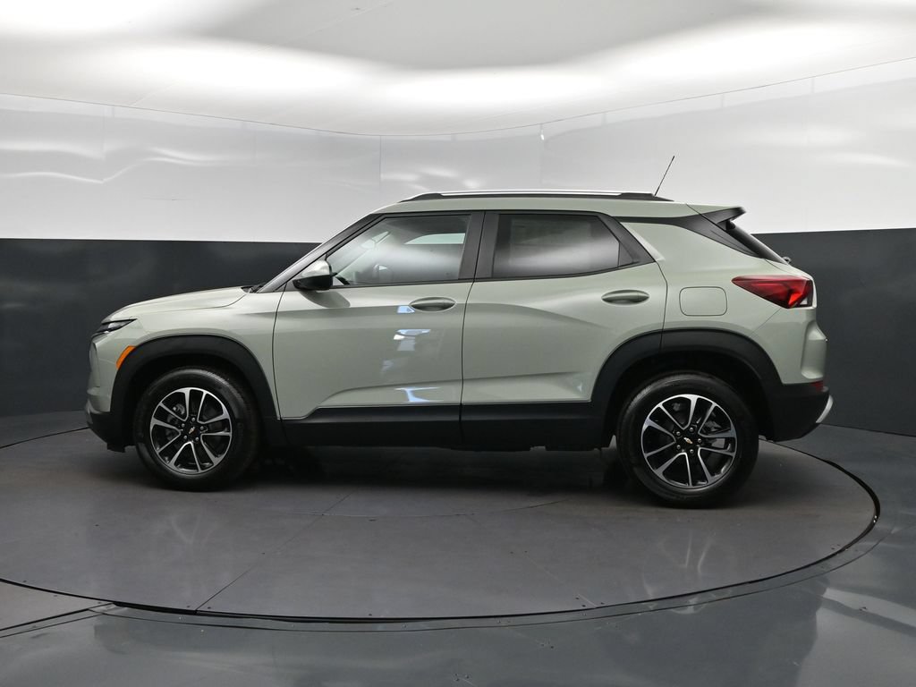 New 2026 Chevrolet TrailBlazer LT w/ Driver Confidence Package FWD image 4