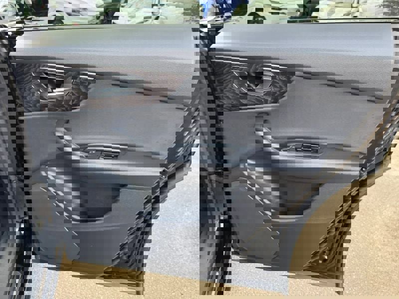 Used 2022 Audi Q8 Premium w/ Convenience Package image 23