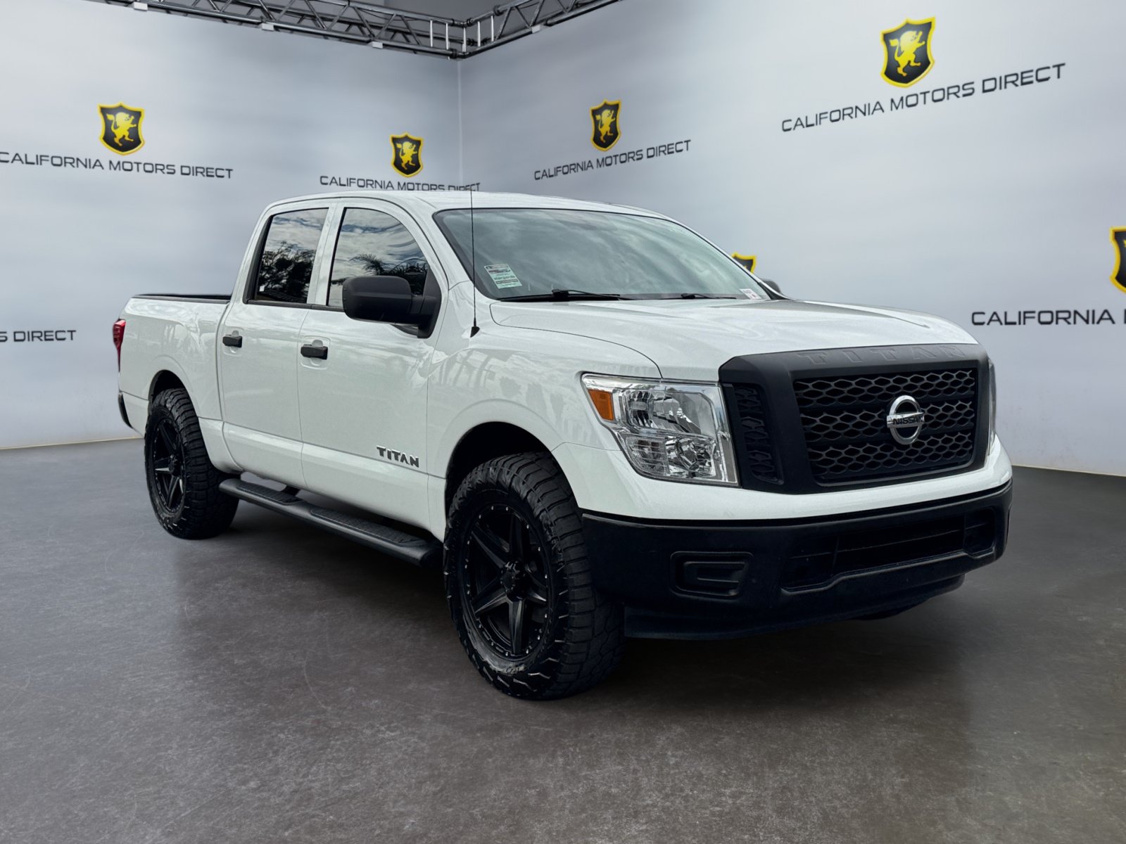 Used 2018 Nissan Titan S w/ S Utility Package RWD image 7