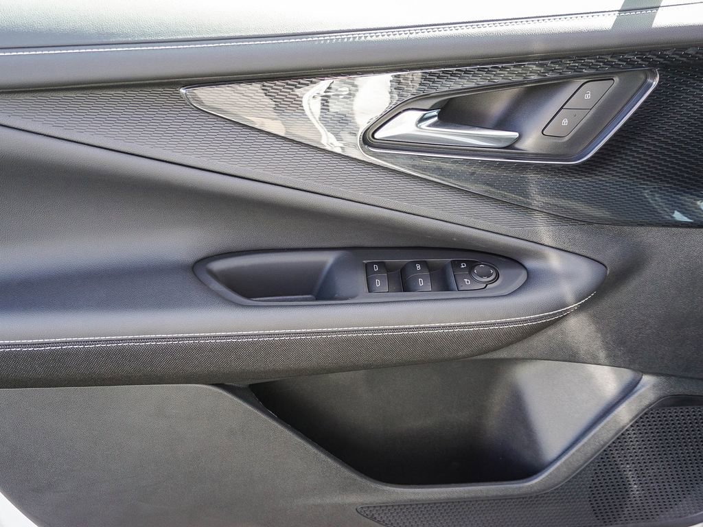 New 2026 Chevrolet Blazer EV LT image 18