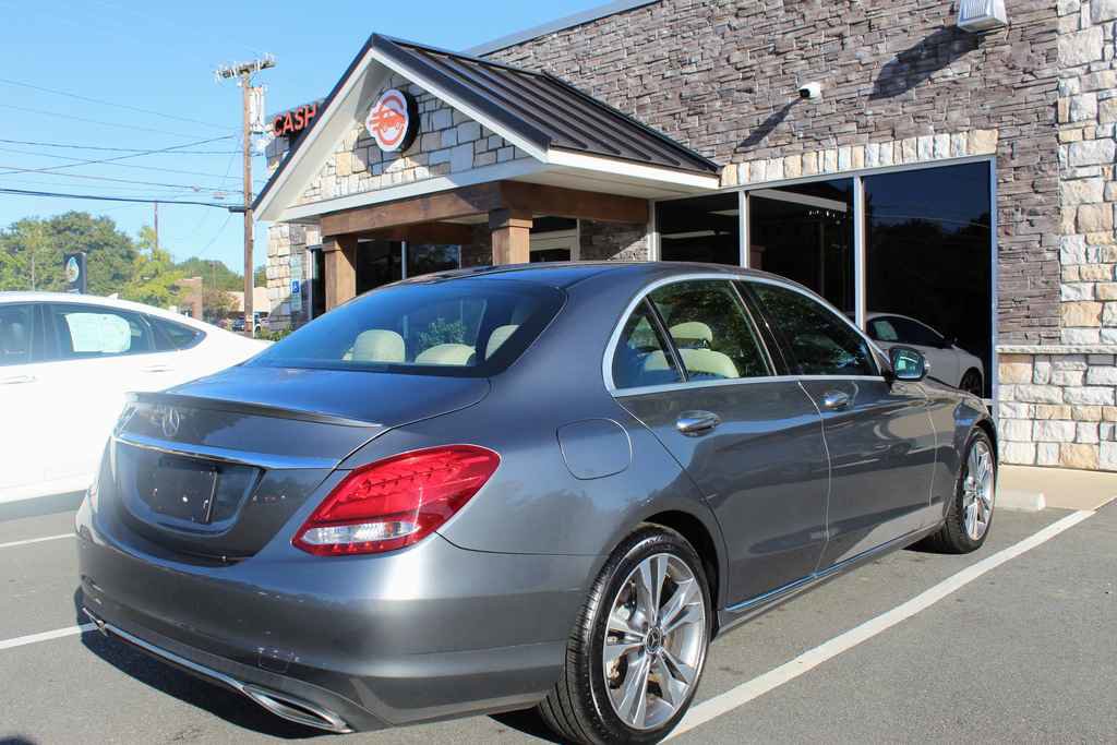 Used 2018 Mercedes-Benz C 300 Sedan image 5