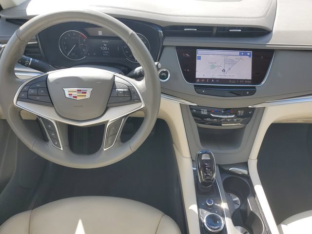 Certified 2023 Cadillac XT5 Premium Luxury FWD image 28