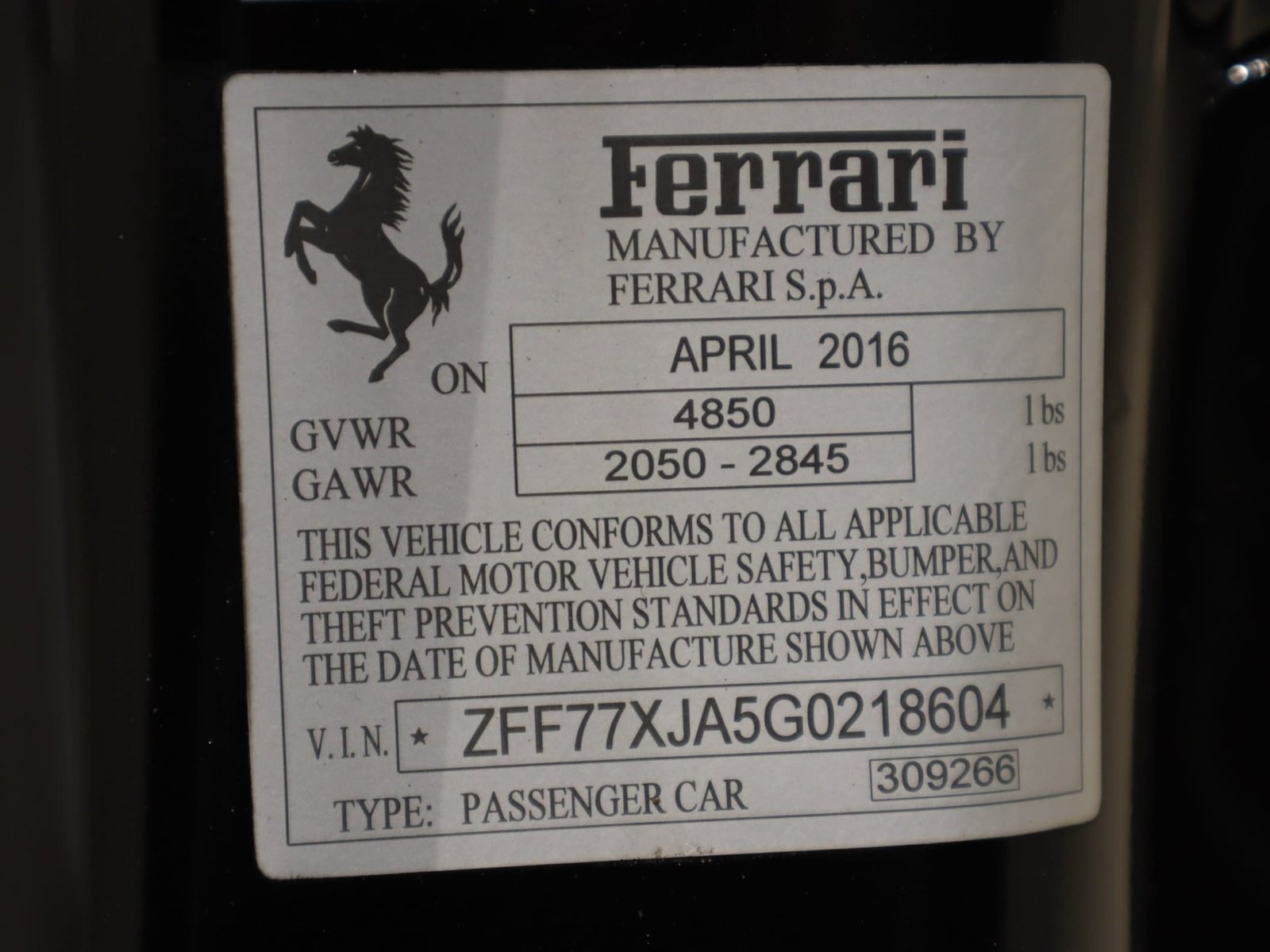 Used 2016 Ferrari California T RWD image 39