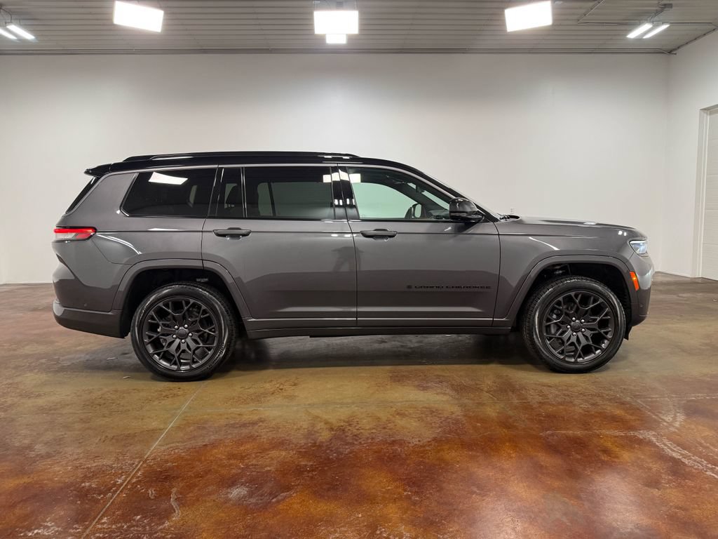 Used 2026 Jeep Grand Cherokee L Summit w/ Obsidian Package AWD/4WD image 23