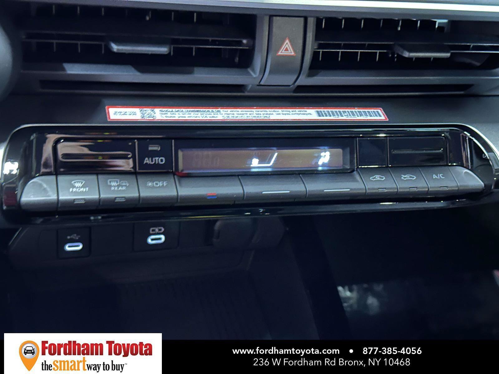 Certified 2024 Toyota Prius LE AWD/4WD image 22