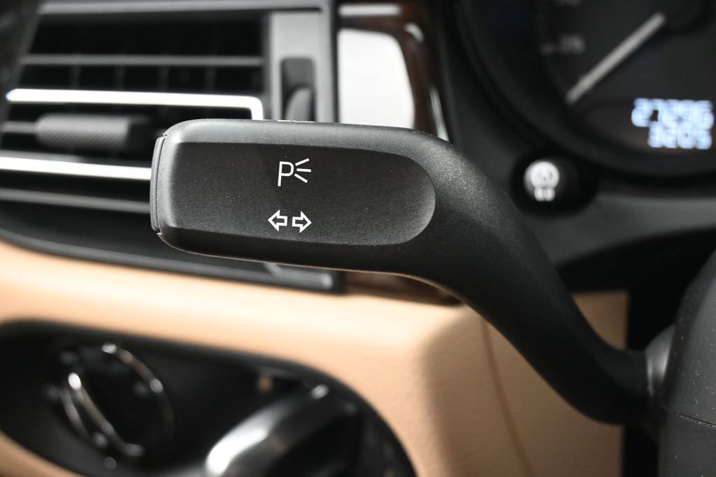 Used 2023 Porsche Macan S AWD/4WD image 26