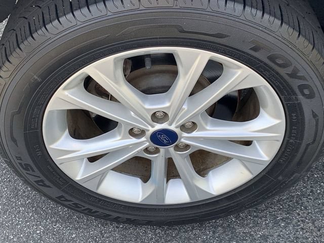 Used 2017 Ford Escape SE FWD image 32