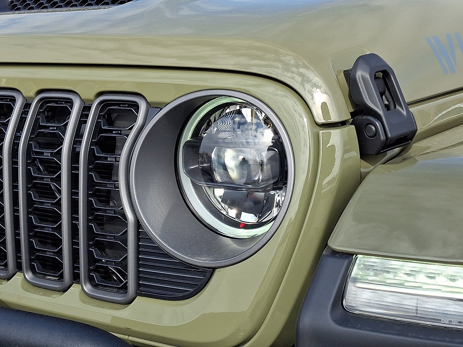 New 2026 Jeep Gladiator Willys AWD/4WD image 9