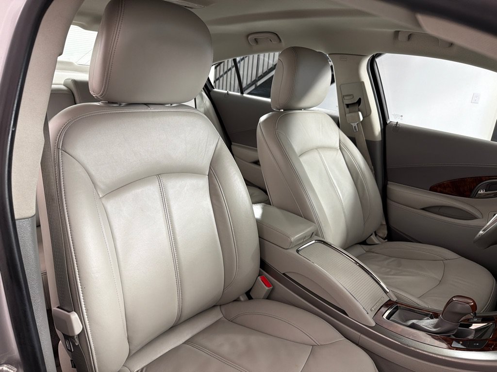 Used 2013 Buick LaCrosse Leather FWD image 22