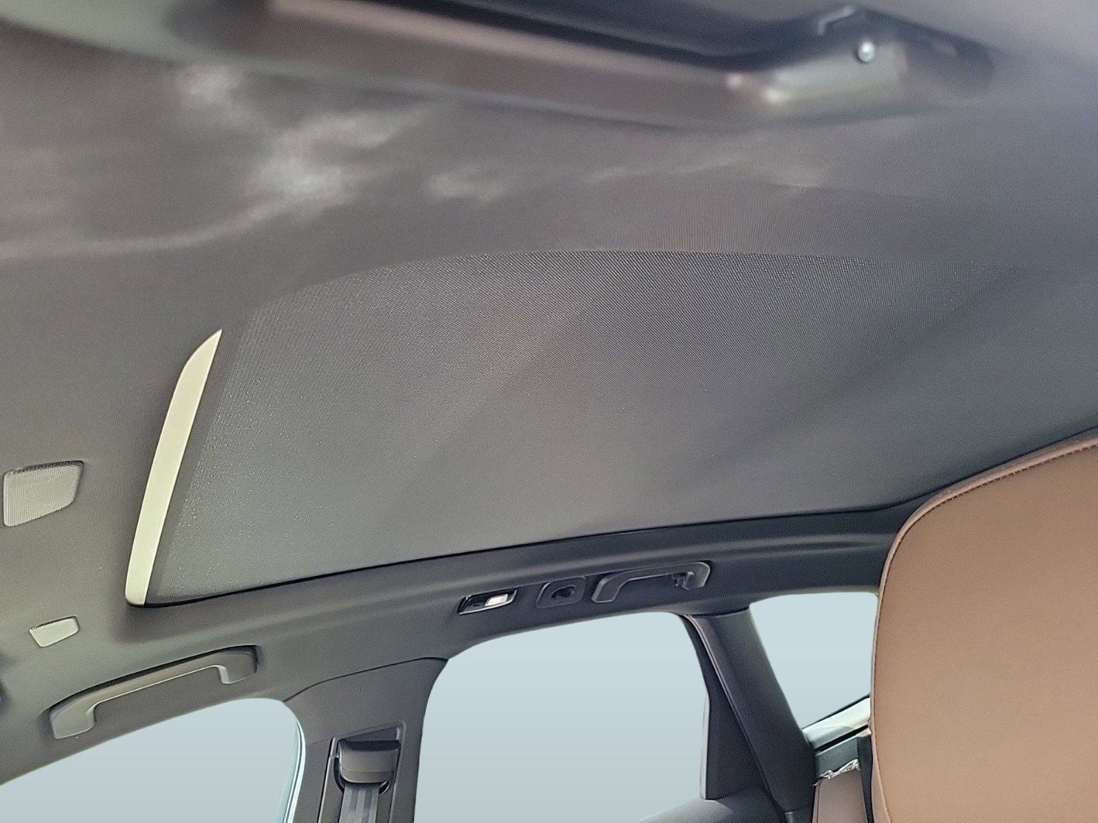 New 2024 Volvo XC60 B5 Ultimate image 14