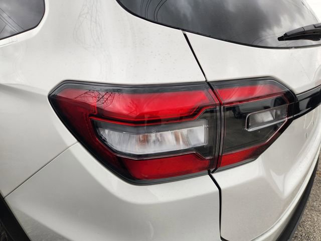Used 2025 Honda Pilot Touring image 8