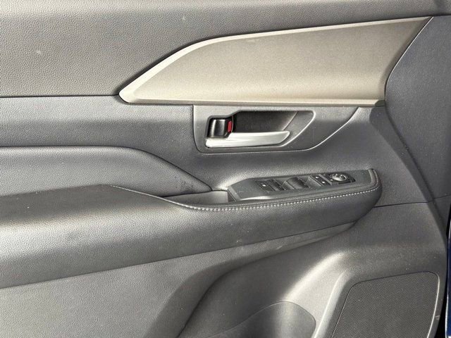 Certified 2024 Toyota Grand Highlander XLE image 23