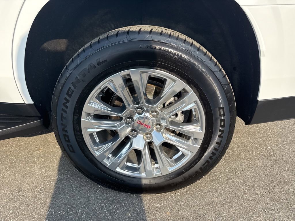 Used 2025 GMC Yukon Denali image 36