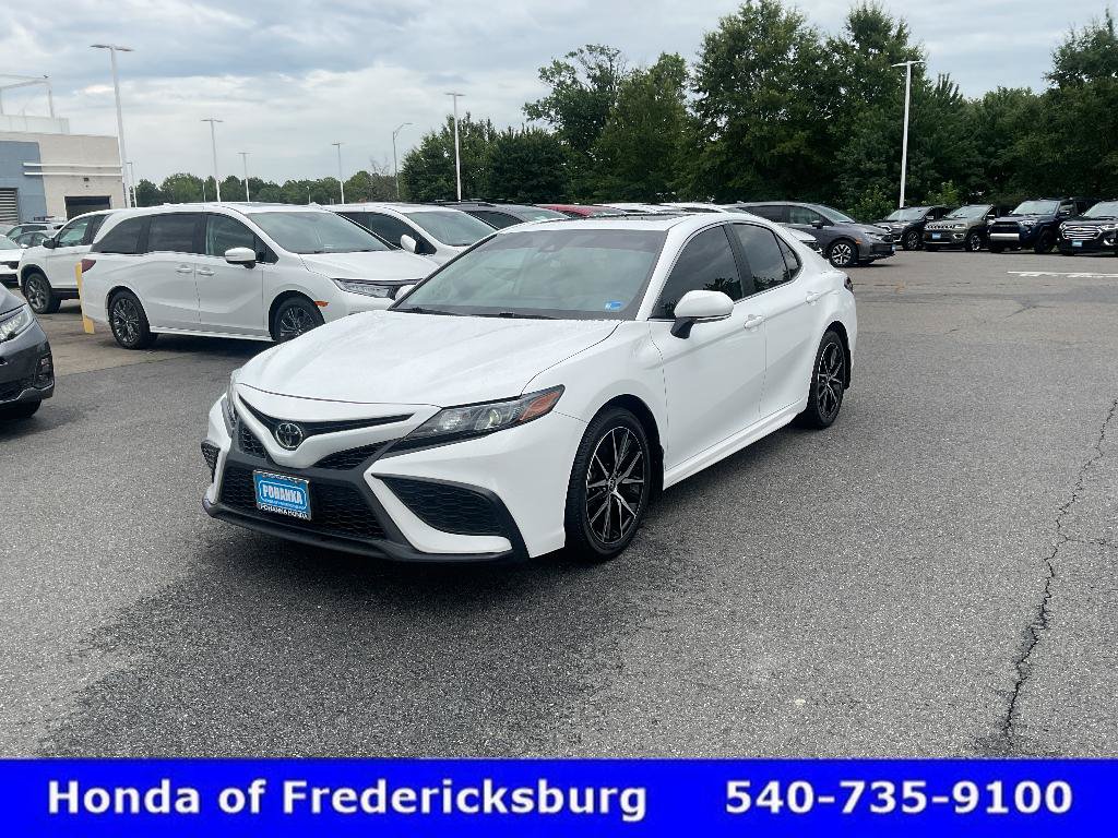 Used 2024 Toyota Camry SE w/ Cold Weather Package