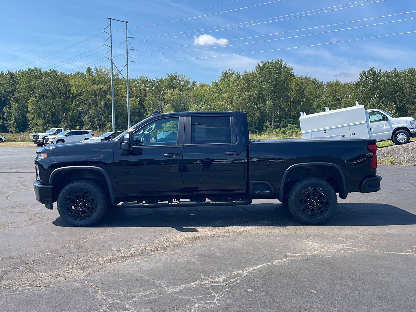 Used 2022 Chevrolet Silverado 3500 LTZ w/ LTZ Plus Package AWD/4WD image 2