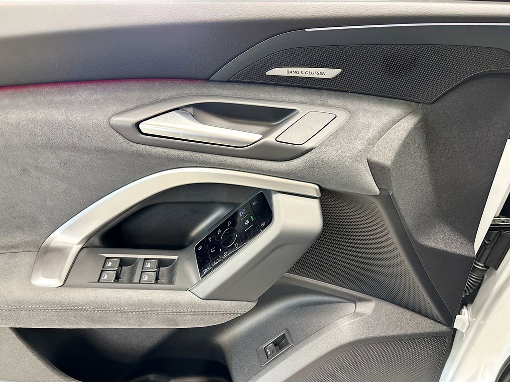 New 2026 Audi SQ5 Premium Plus image 21