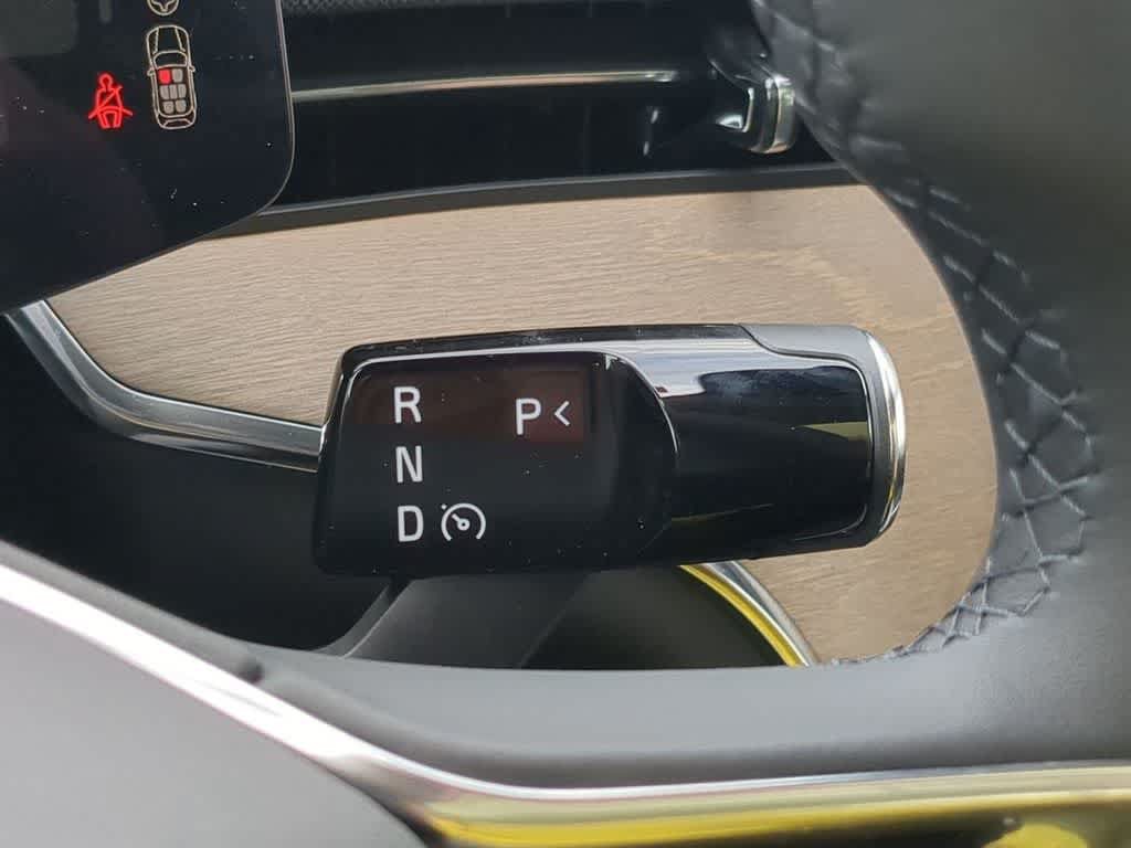 New 2026 Volvo EX90 Plus AWD/4WD image 27