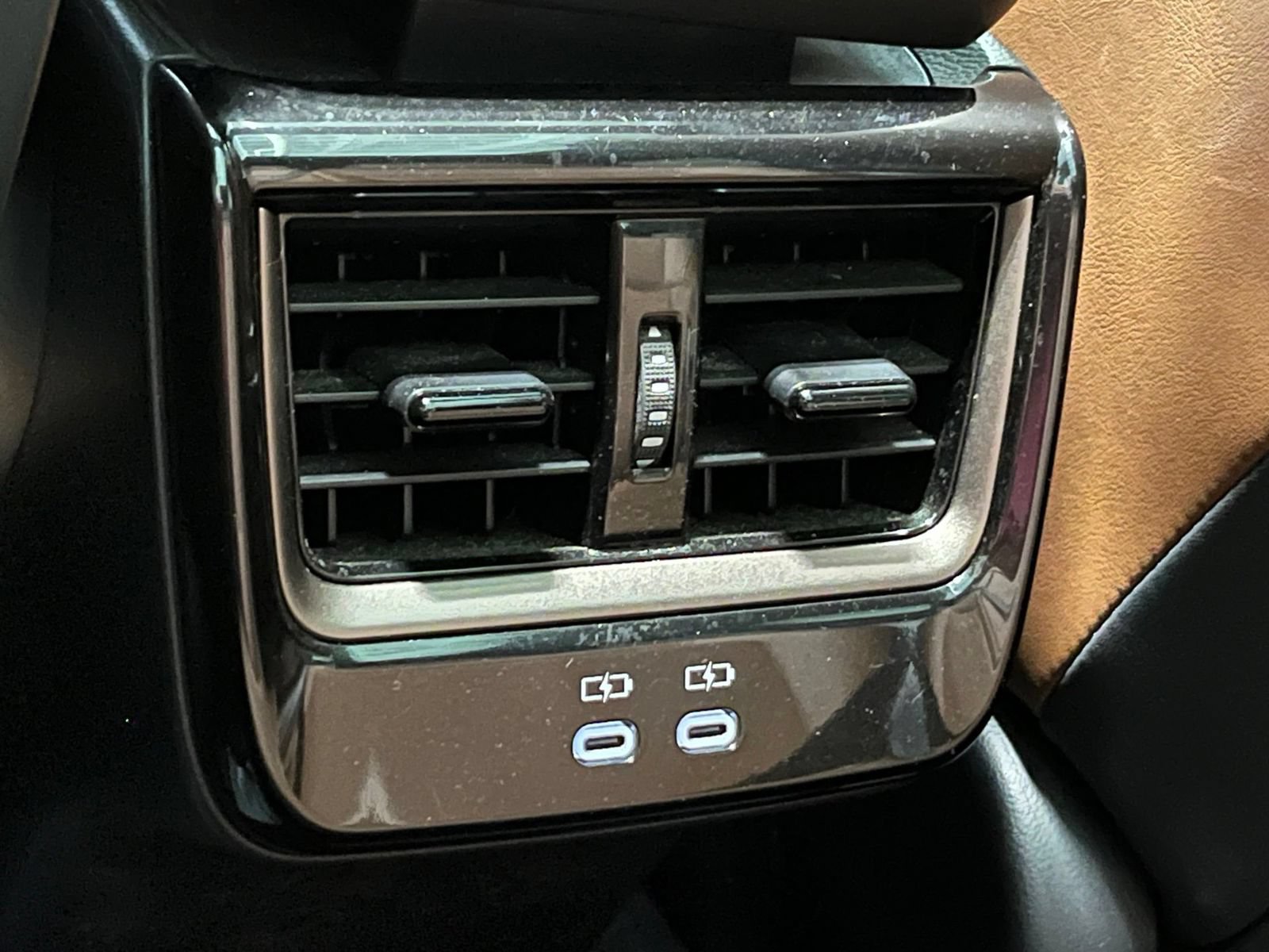 Used 2025 Toyota Crown Signia AWD/4WD image 37