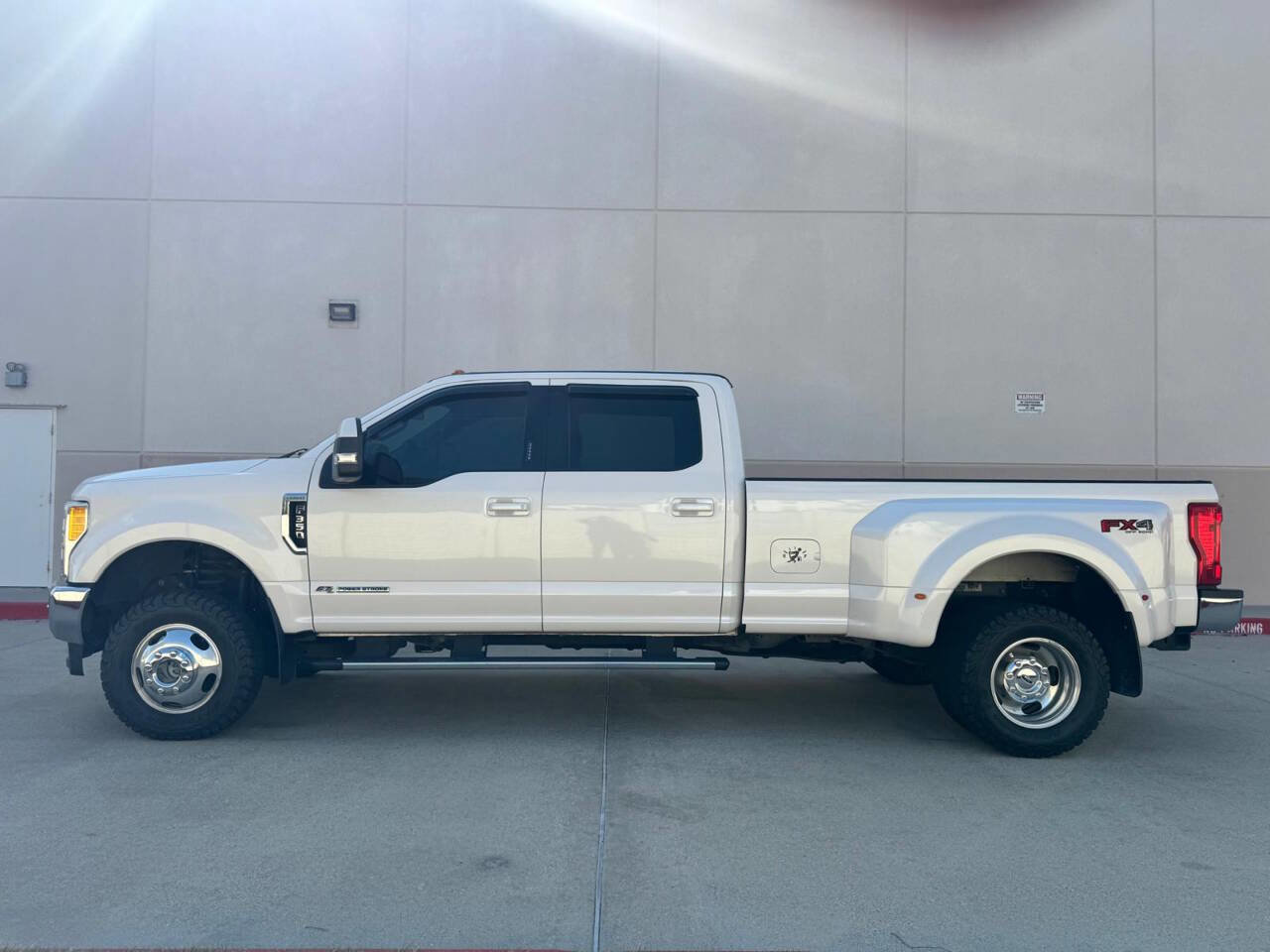 Used 2017 Ford F350 Lariat w/ FX4 Off-Road Package image 2