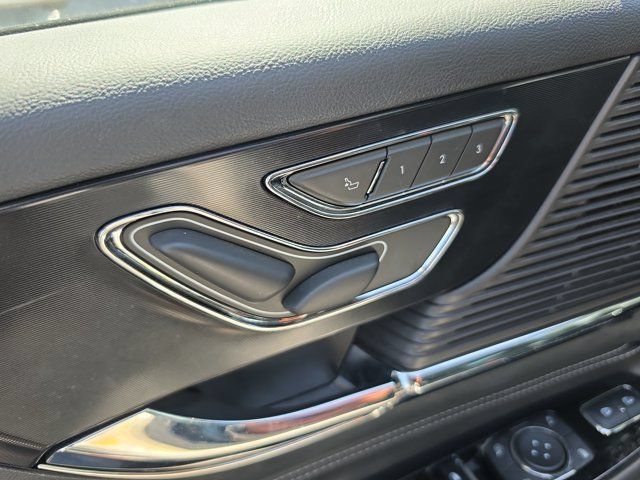 Used 2021 Lincoln Corsair FWD image 14