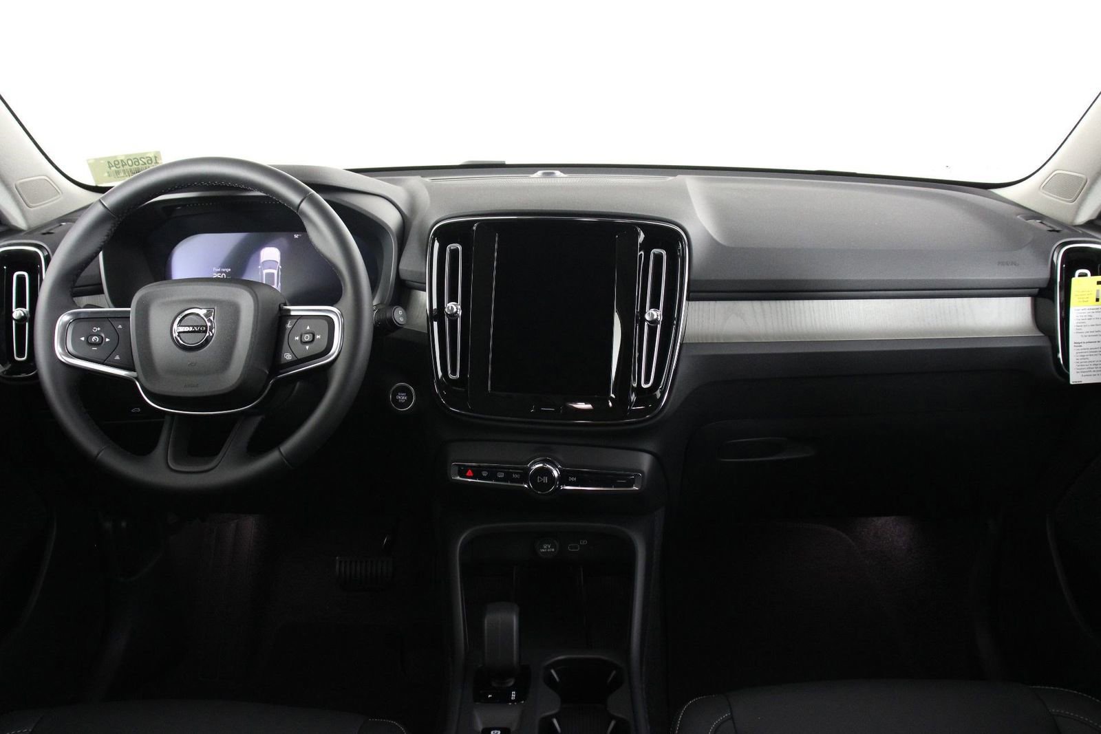 New 2026 Volvo XC40 B4 Core image 5