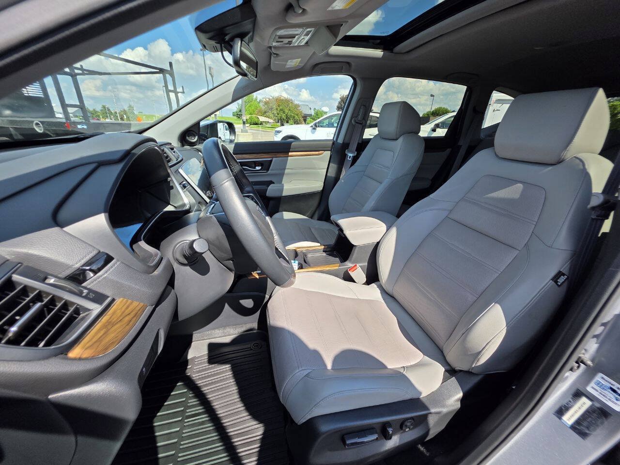 Used 2020 Honda CR-V Touring image 13