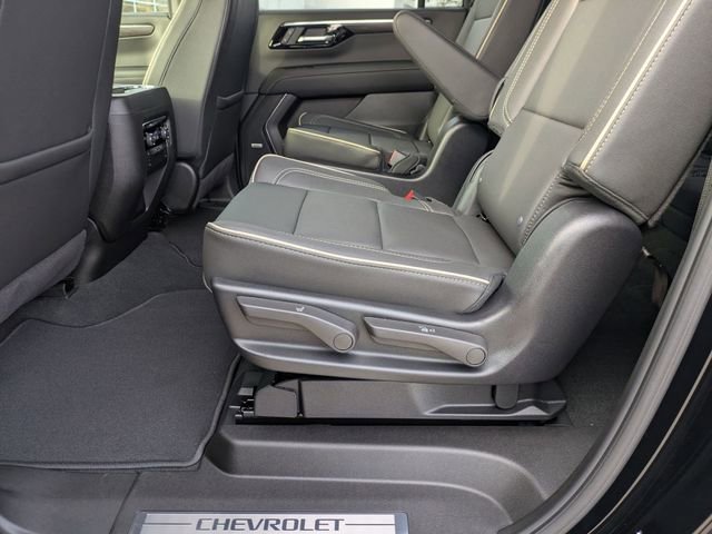 New 2025 Chevrolet Suburban Premier w/ Sun And Tow Package image 29