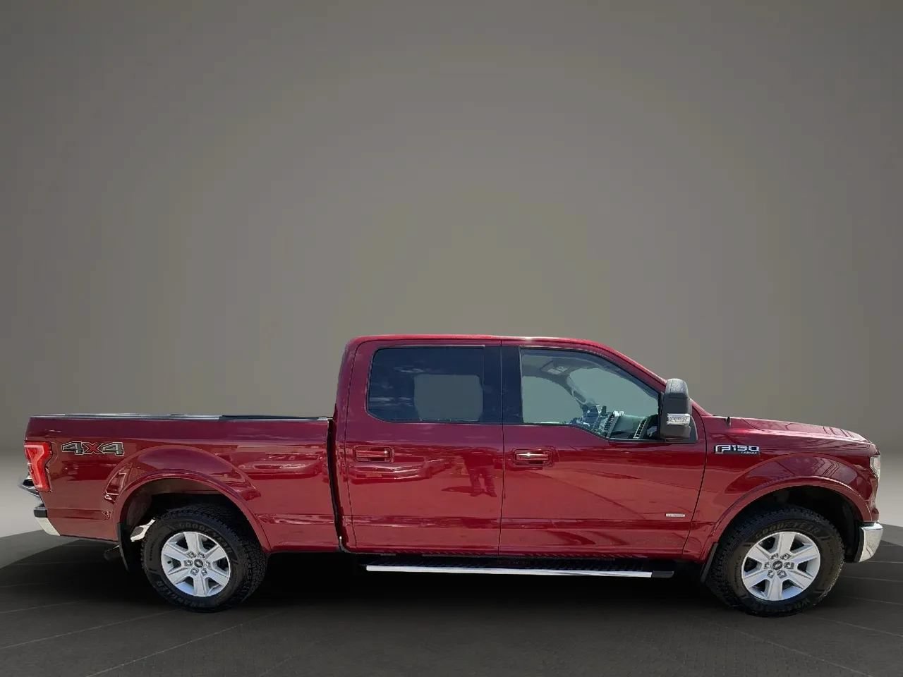 Used 2016 Ford F150 Lariat w/ Heavy-Duty Payload Package AWD/4WD image 4