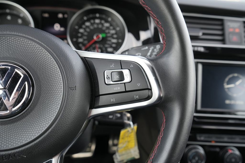 Used 2021 Volkswagen GTI S image 31