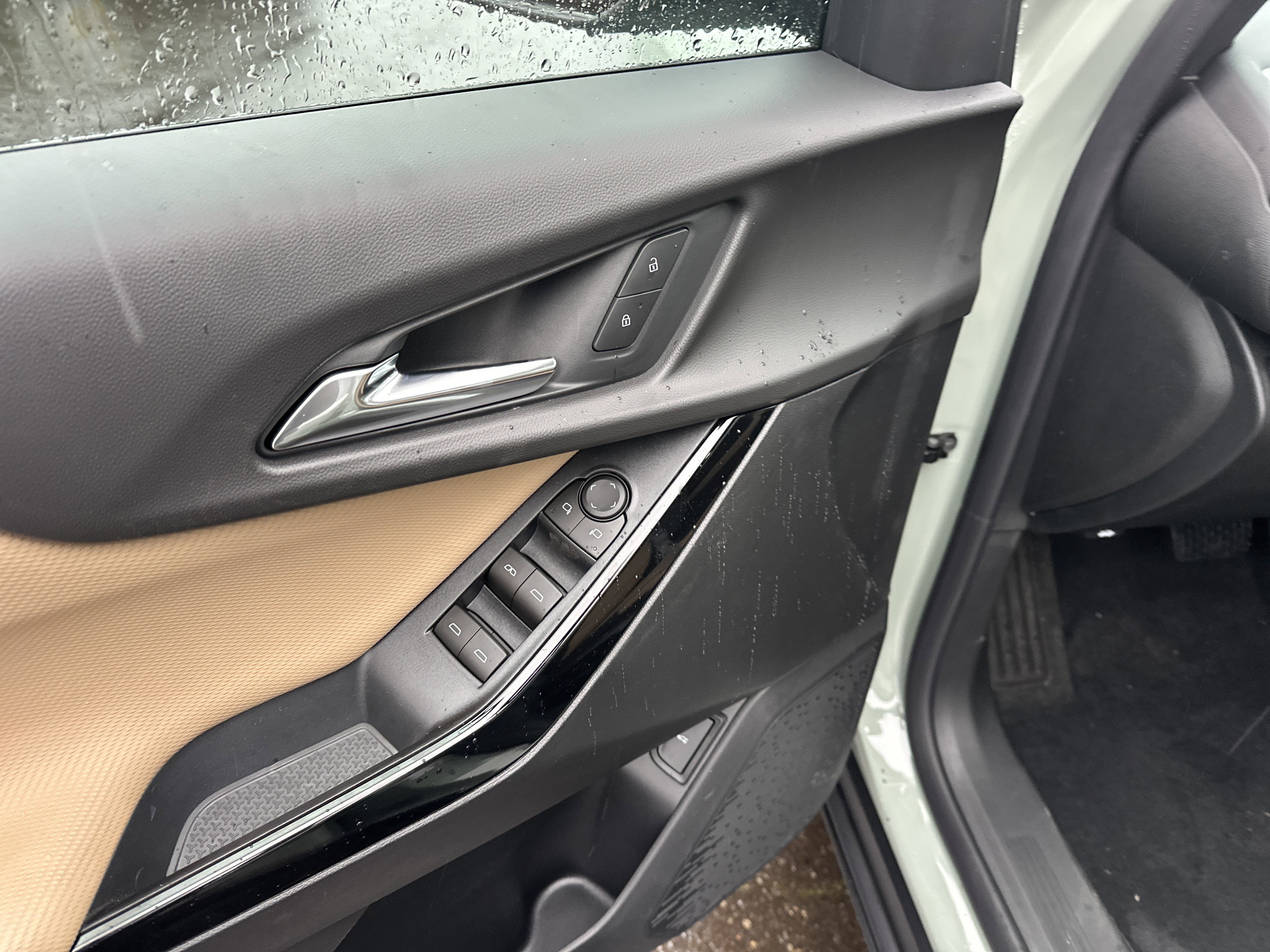 New 2026 Chevrolet Equinox ACTIV image 15