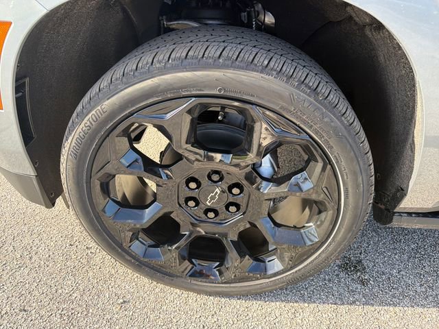 New 2026 Chevrolet Suburban High Country image 19