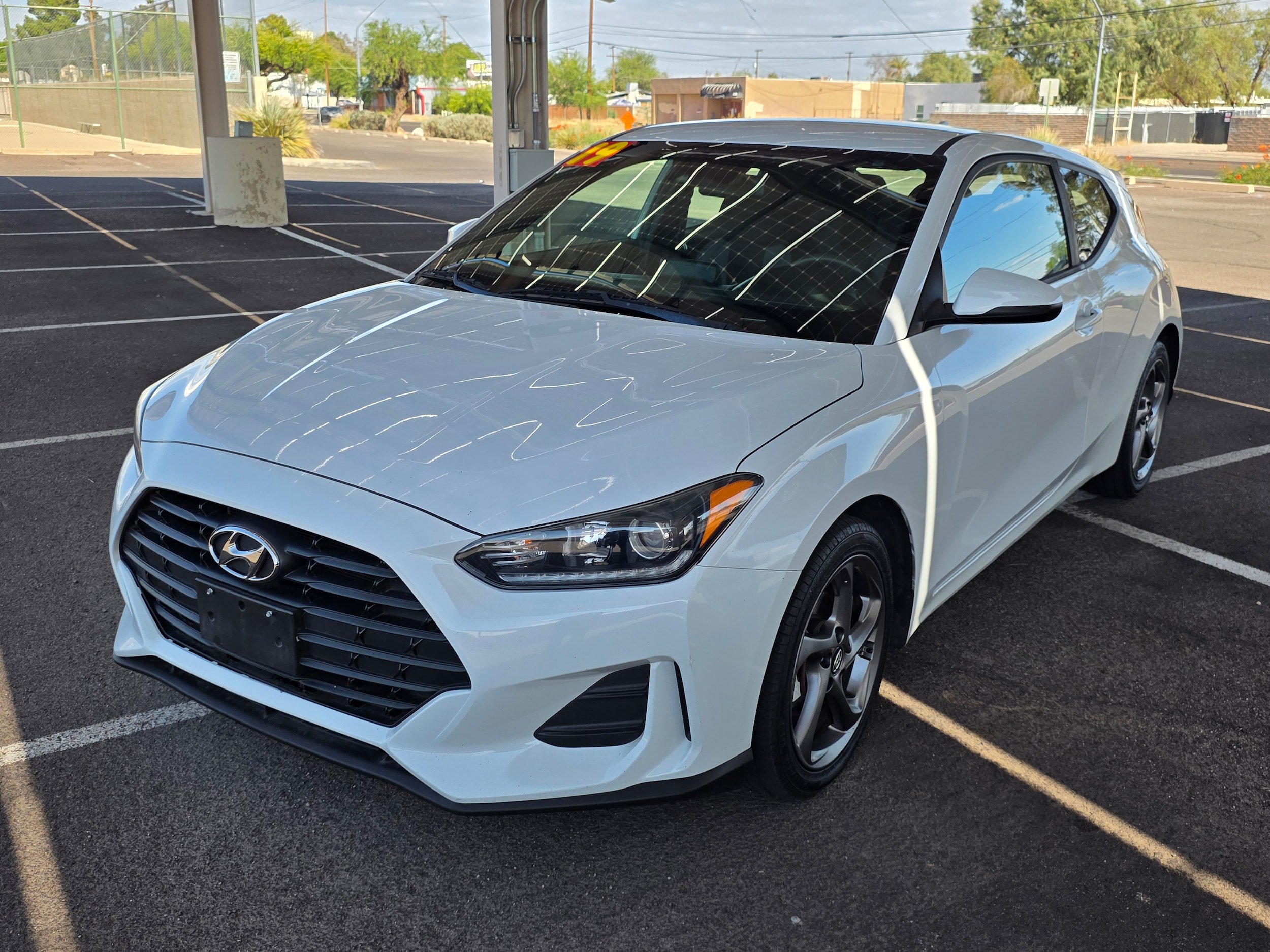Used 2019 Hyundai Veloster 2.0 FWD image 1
