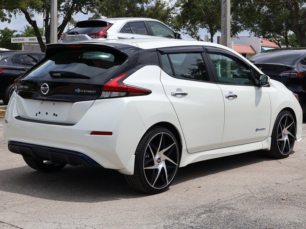 Used 2018 Nissan Leaf SV w/ SV Technology Package image 8