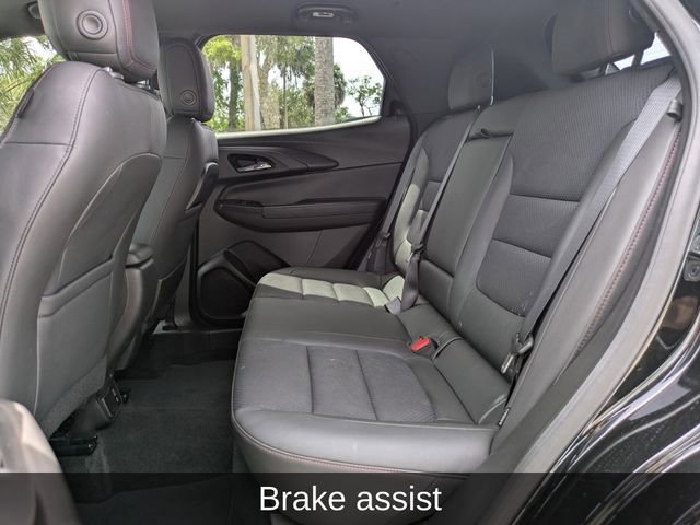 Used 2021 Chevrolet TrailBlazer RS w/ Sun and Liftgate Package AWD/4WD image 16
