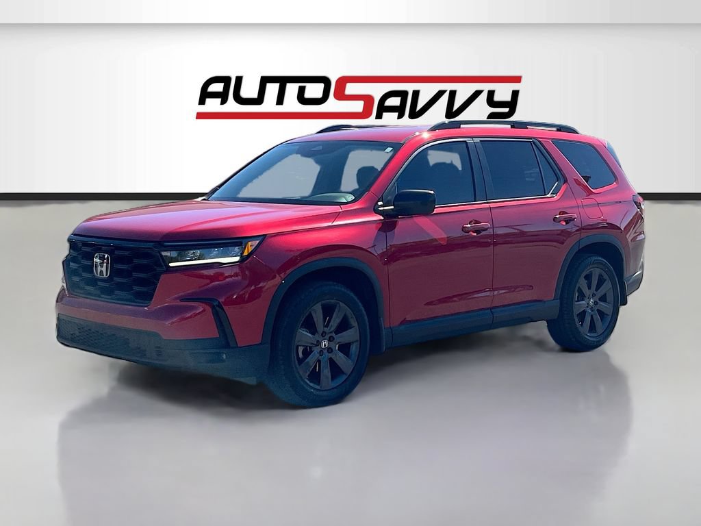 Used 2025 Honda Pilot Sport image 3