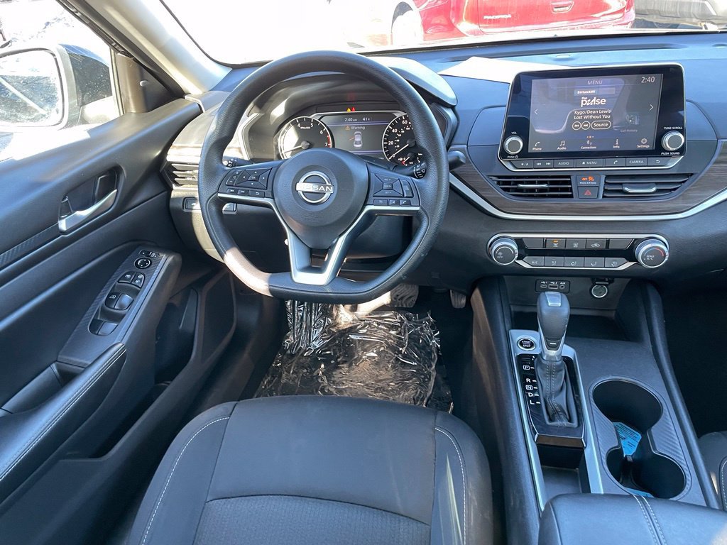 Certified 2024 Nissan Altima 2.5 SV FWD image 8