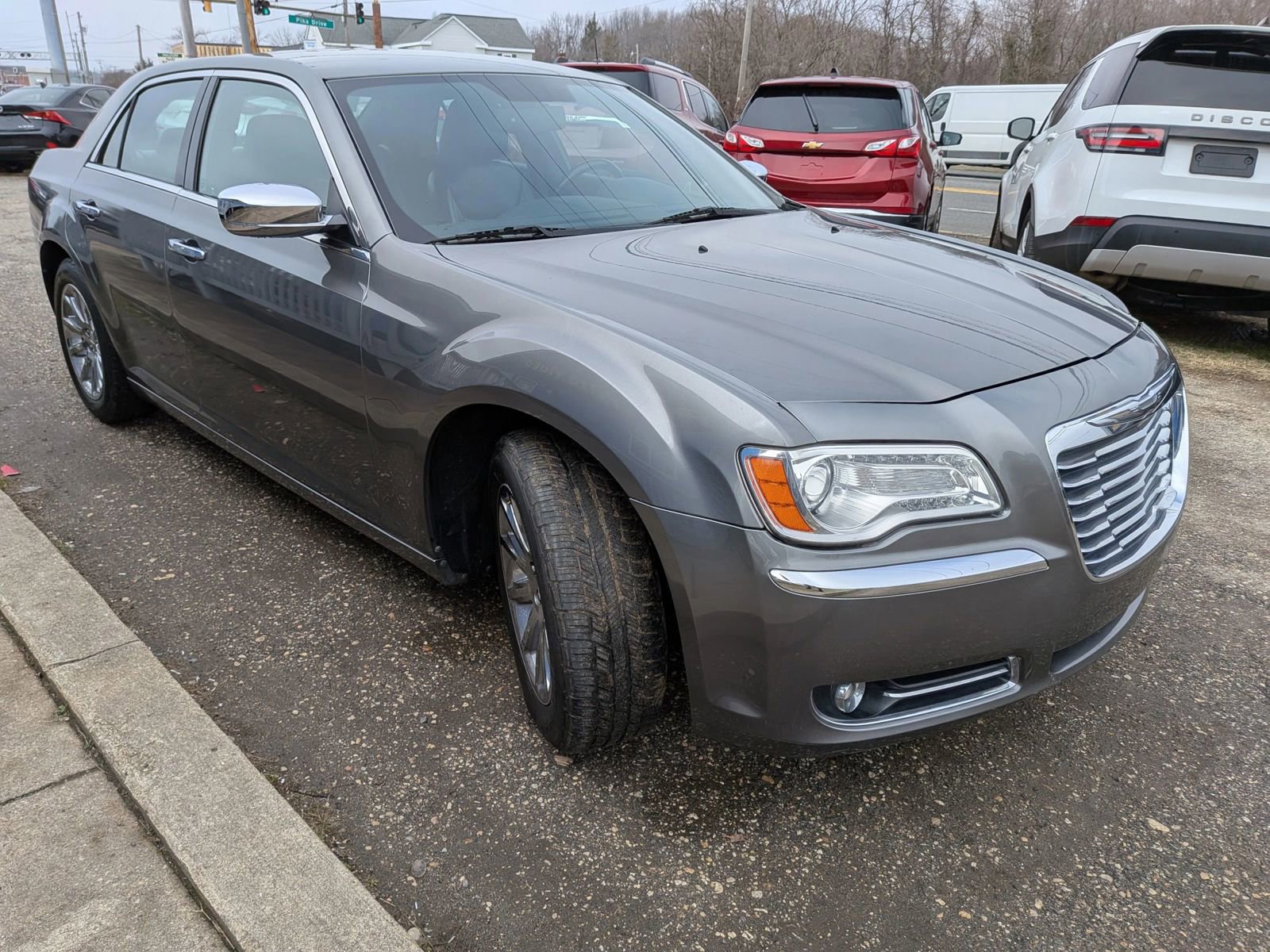Used 2012 Chrysler 300 Limited RWD image 8