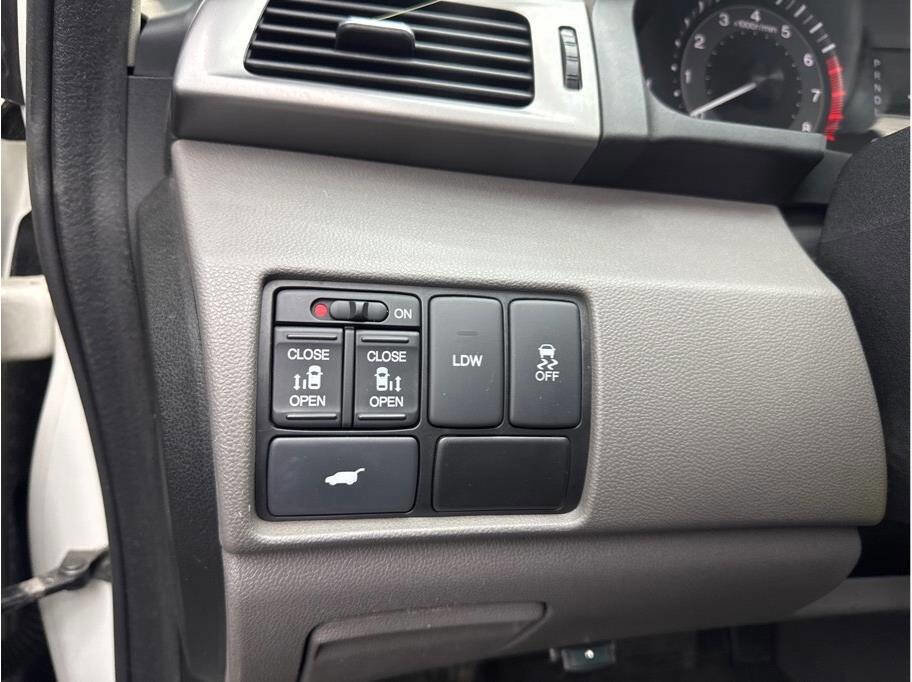 Used 2015 Honda Odyssey EX-L image 11