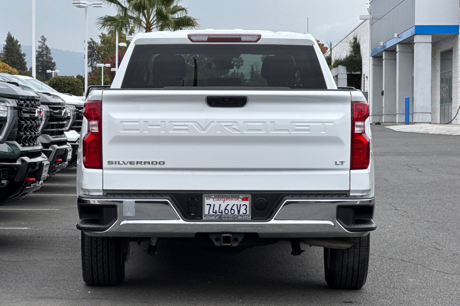 Used 2023 Chevrolet Silverado 1500 LT AWD/4WD image 6