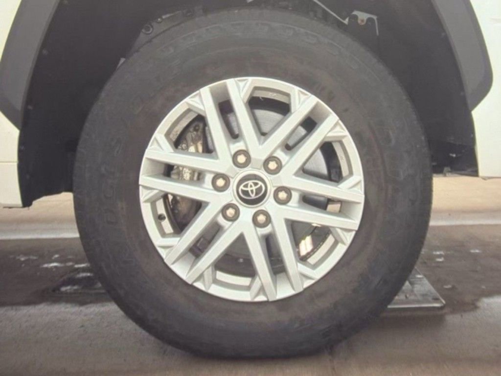 Used 2023 Toyota Tundra SR5 w/ SR5 Convenience Package image 21