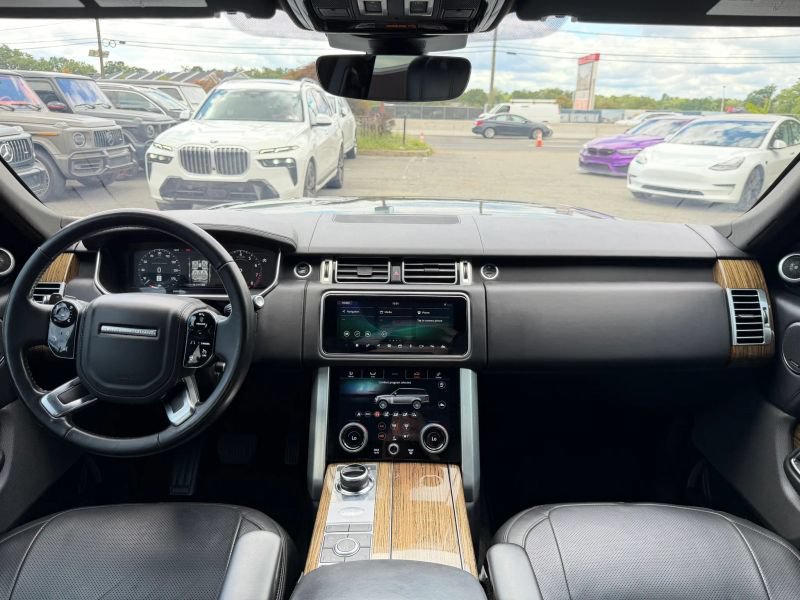 Used 2018 Land Rover Range Rover Supercharged AWD/4WD image 19