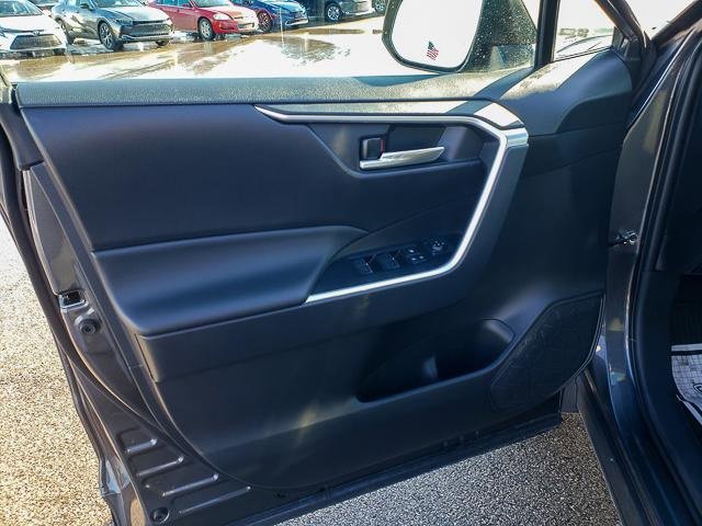 Used 2023 Toyota RAV4 XLE image 9